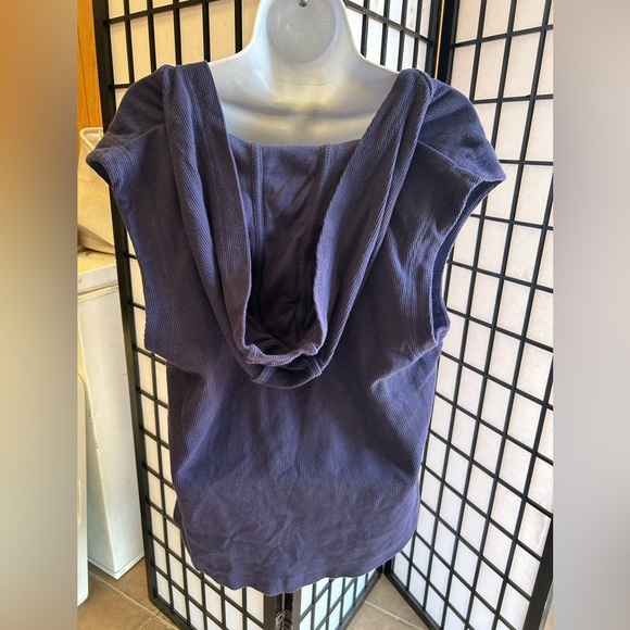FP Beach Free People Day Tripper Sleeveless Hoodie Oceana Navy Blue Size small - Picture 4 of 7